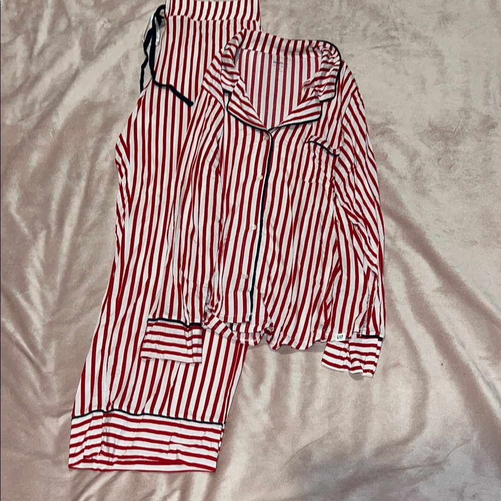 GapBody Red and White Striped Pajama Set